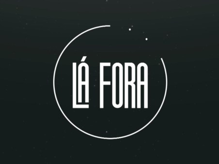 Lá Fora