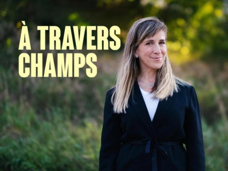 À Travers Champs