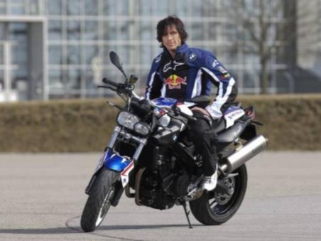 Chris Pfeiffer Analisa A BMW F 800 R